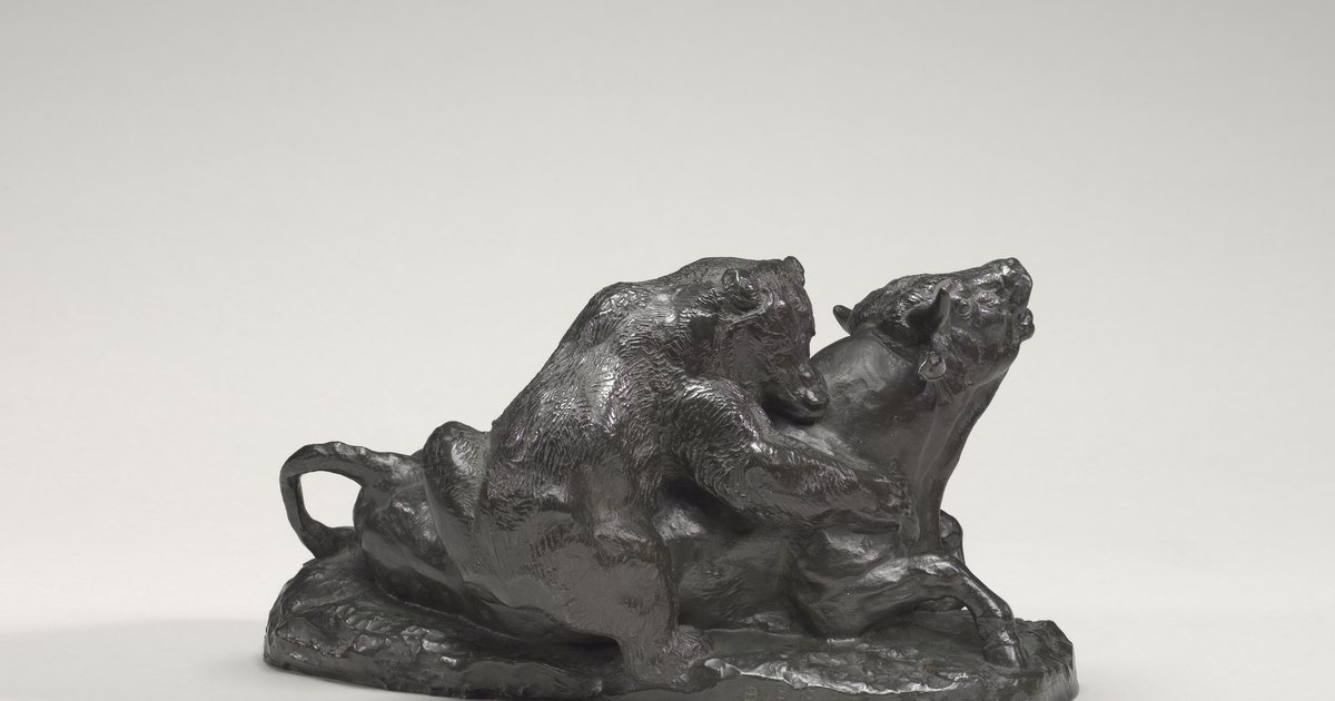 Bronze sculpture of a bear bringing down a bull: the symbol of Bull and Bear in the markets